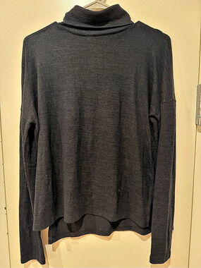Abercrombie & Fitch Black Mock Turtleneck Sweater Like New